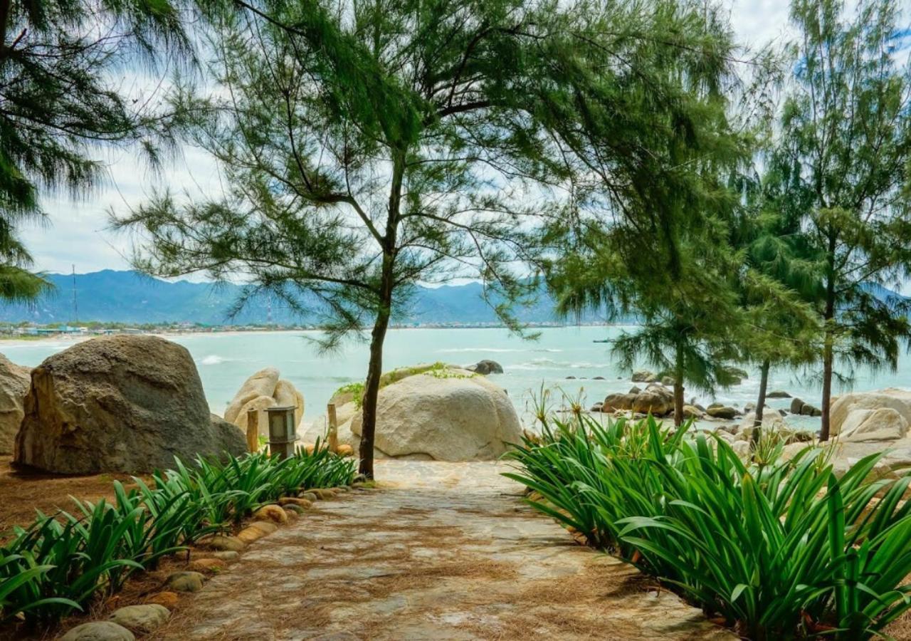 Hon Co Resort - Ca Na Thôn Lạc Nghiệp Kültér fotó