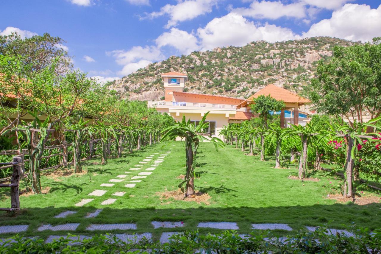 Hon Co Resort - Ca Na Thôn Lạc Nghiệp Kültér fotó