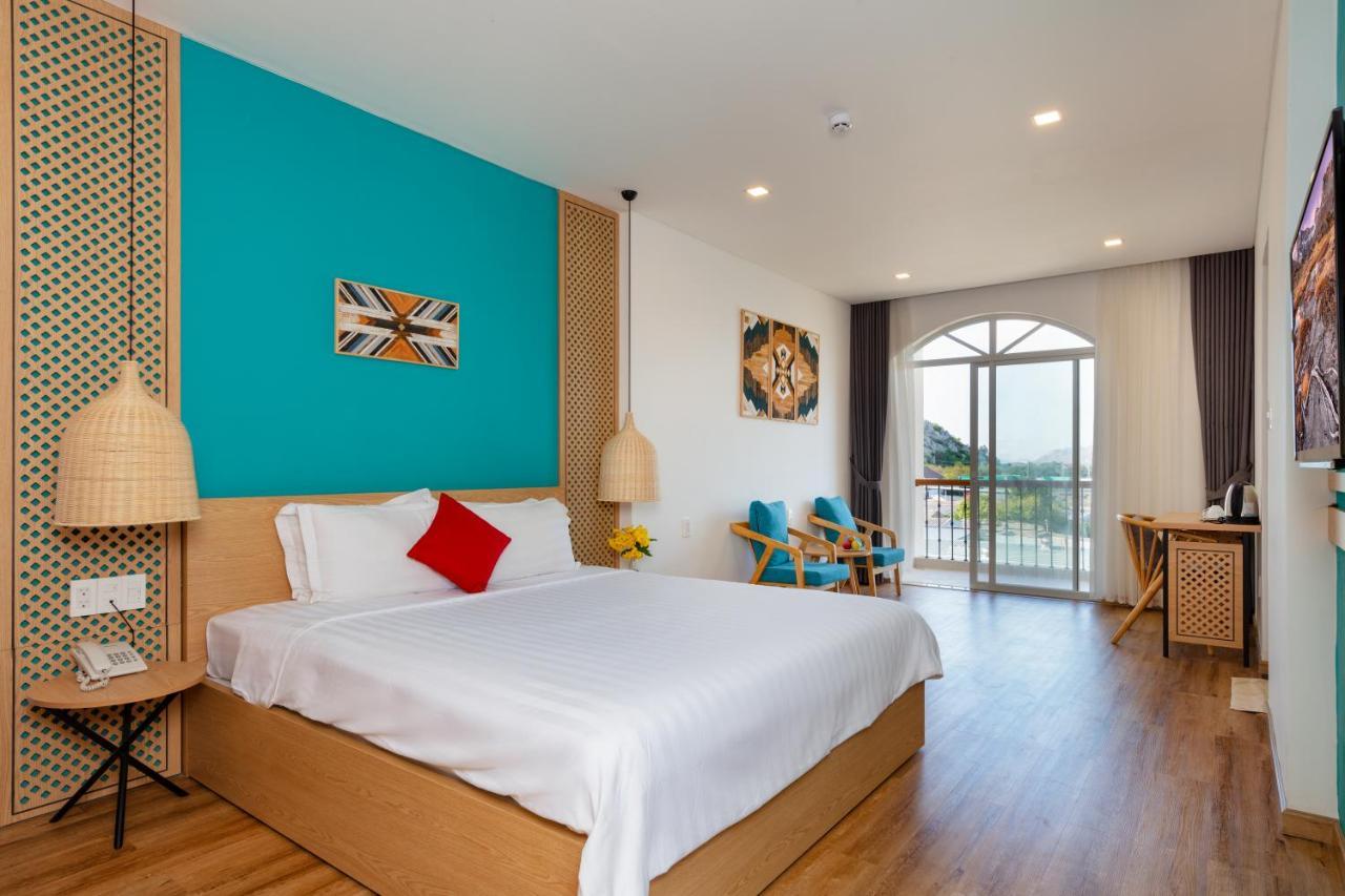 Hon Co Resort - Ca Na Thôn Lạc Nghiệp Kültér fotó