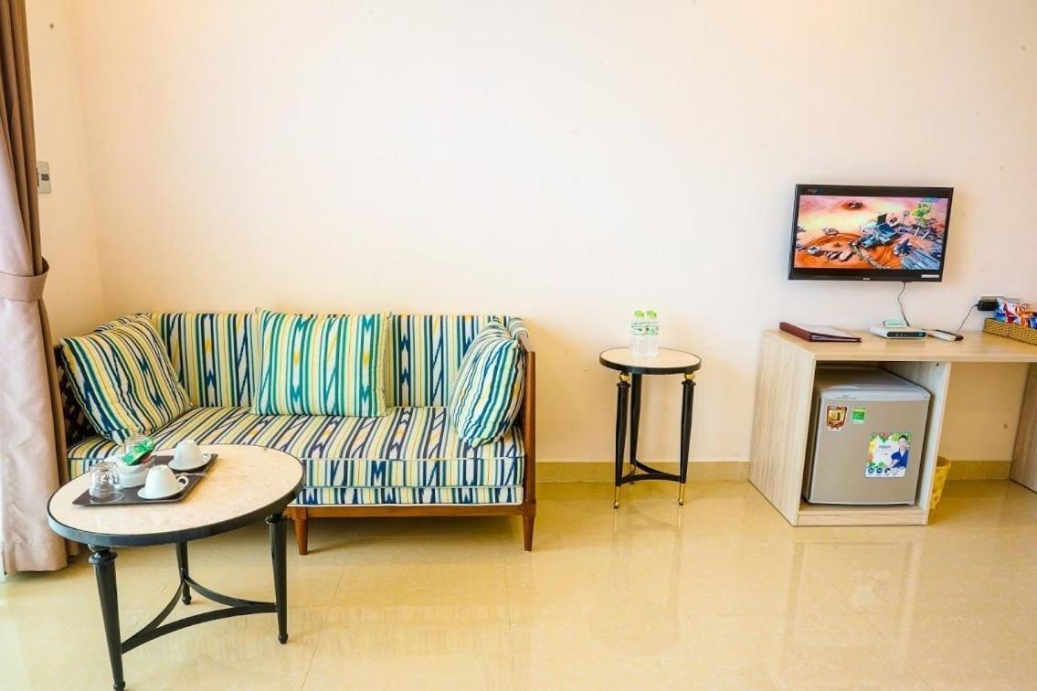 Hon Co Resort - Ca Na Thôn Lạc Nghiệp Kültér fotó