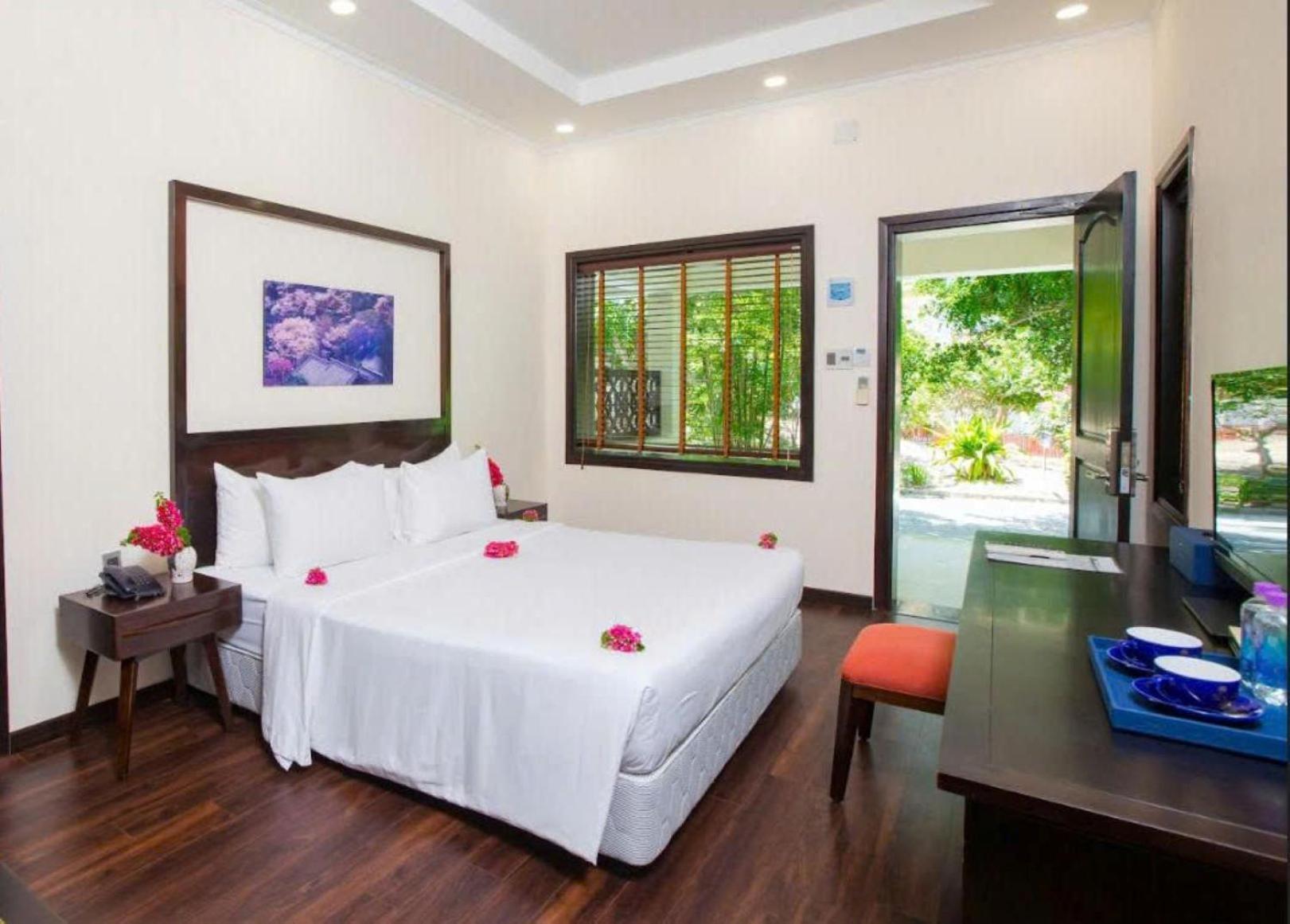 Hon Co Resort - Ca Na Thôn Lạc Nghiệp Kültér fotó