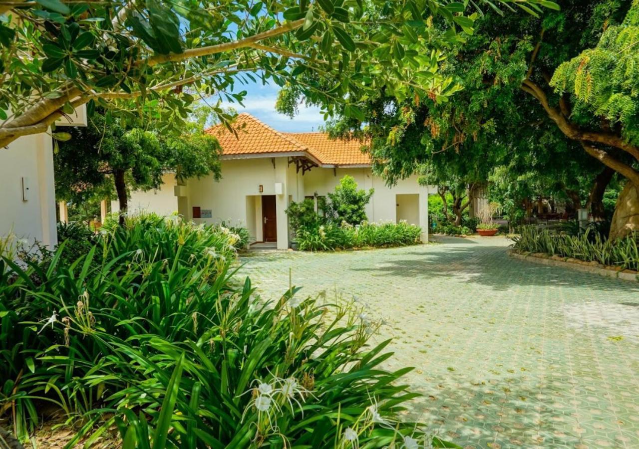 Hon Co Resort - Ca Na Thôn Lạc Nghiệp Kültér fotó